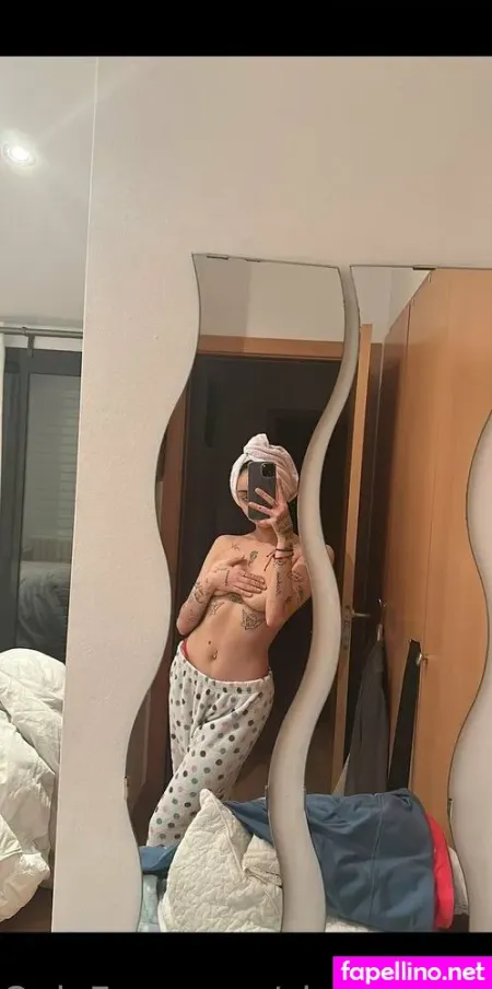 Champagneemammmi OnlyFans Thumbnail #GdW0VL5Rc2