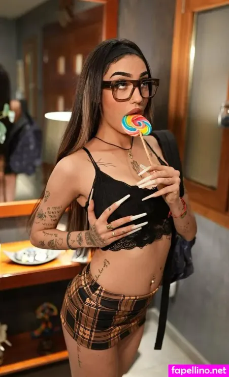 Champagneof OnlyFans Thumbnail #y8N1p8QwsK