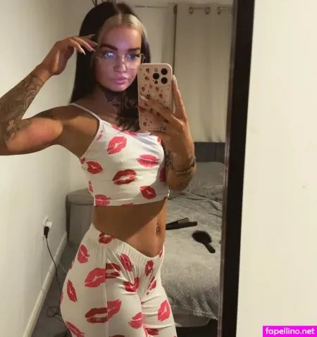 Chan Morleyx Chantelle OnlyFans Thumbnail #Y0IYnc0frc