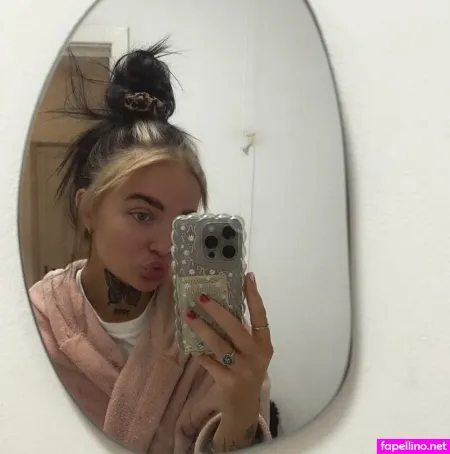 Chan Morleyx Chantelle OnlyFans Thumbnail #mdg04YXGL2