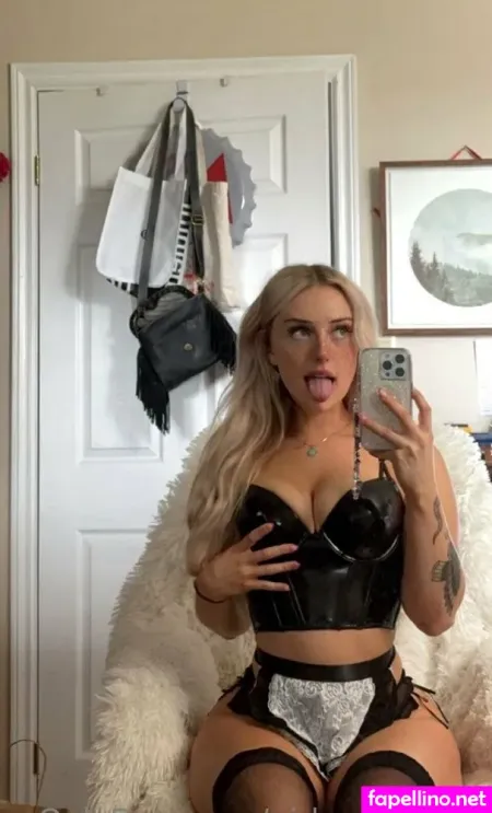 Chan3llaa 1 OnlyFans Thumbnail #XsYur2HfWr