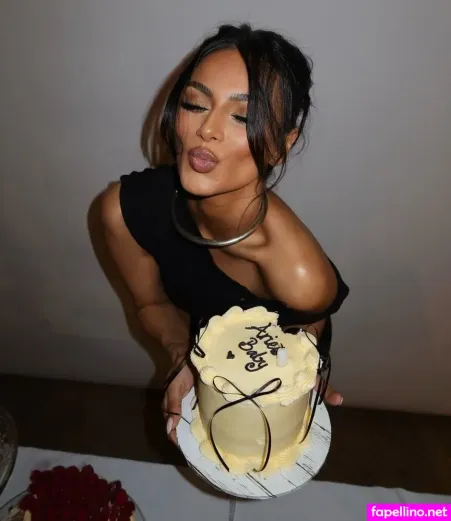 Chandrika Ravi OnlyFans Thumbnail #5uTvN24EMj