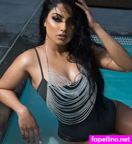 Chandrika Ravi OnlyFans Thumbnail #mKpRTauJL6