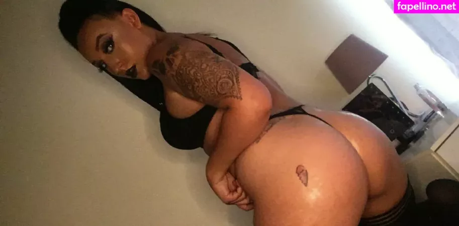 Chanella Wella OnlyFans Thumbnail #UqA6VWW1iL