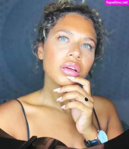 Chanelle Mauricette OnlyFans Thumbnail #AwoG7IwYpc