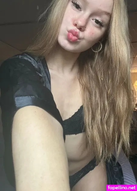 Chanelsnowxo 2 OnlyFans Thumbnail #caBr5UXBY3