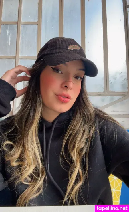 Chanelzinhafree OnlyFans Thumbnail #s4aX7jtO3v