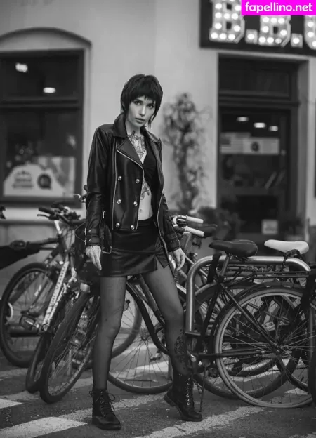 Chantaise OnlyFans Thumbnail #WlfuXTjlSg