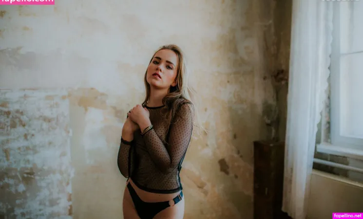 Chantal Colette OnlyFans Thumbnail #PEWUOBTkny