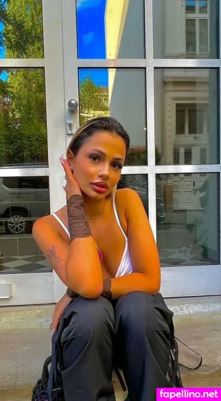 Chantal Jale Kirman OnlyFans Thumbnail #LF4jDQqNJ3