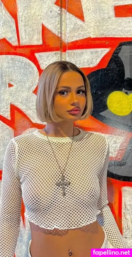 Chantal Jale Kirman OnlyFans Thumbnail #r7xScAOUYV
