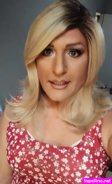 Chantelle Edwards OnlyFans Thumbnail #1ayLIjtdMD