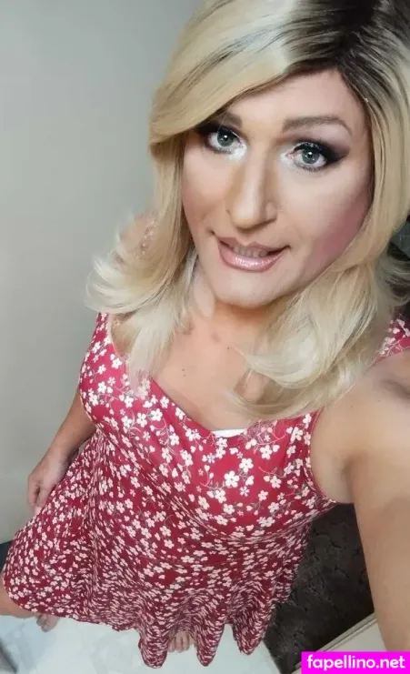 Chantelle Edwards OnlyFans Thumbnail #4XnwanXlSr