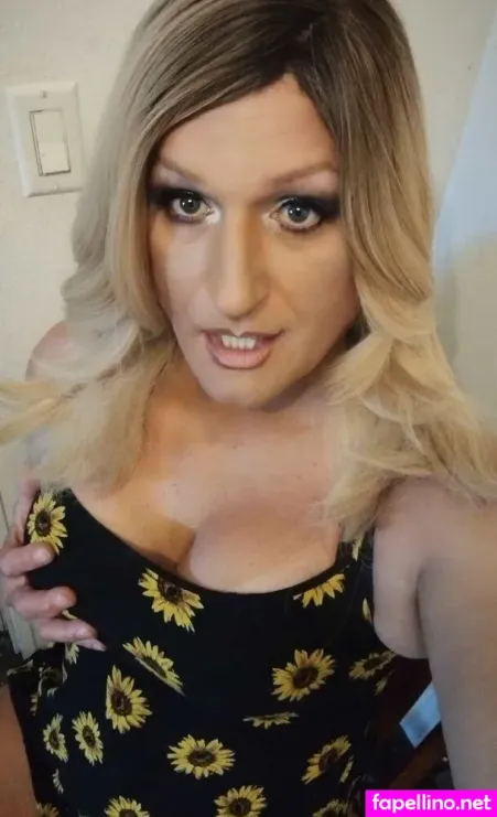 Chantelle Edwards OnlyFans Thumbnail #IsHJNtOMrT