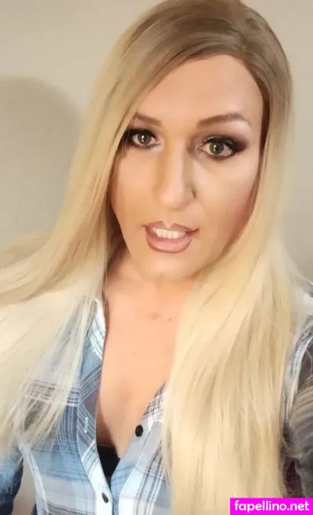 Chantelle Edwards OnlyFans Thumbnail #QMvt5YRD5x