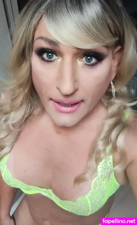 Chantelle Edwards OnlyFans Thumbnail #c2lOZrhfq8