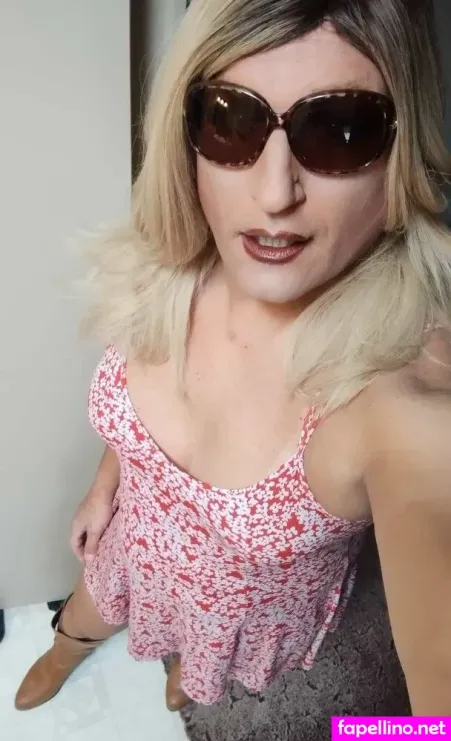 Chantelle Edwards OnlyFans Thumbnail #kg1FKpIfMT