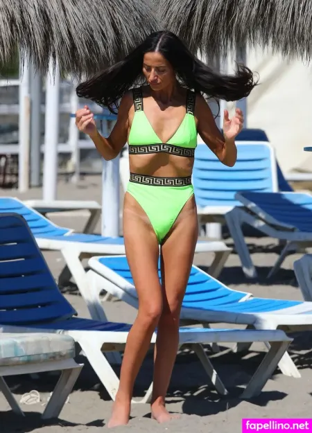 Chantelle Houghton OnlyFans Thumbnail #E3V22z1P6A