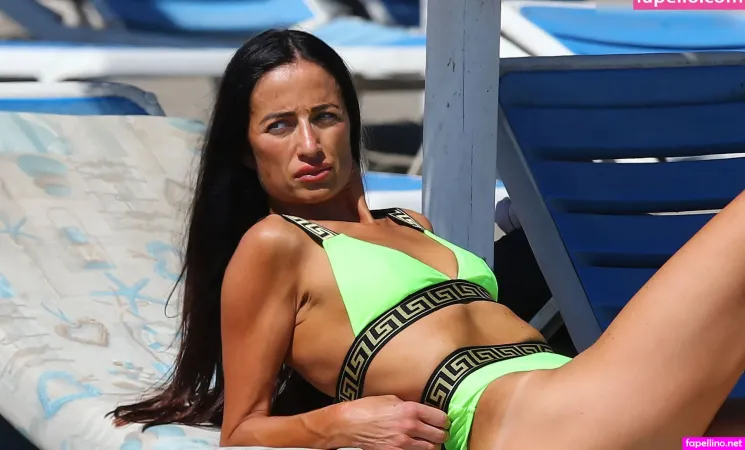 Chantelle Houghton OnlyFans Thumbnail #zou7EGeFiS