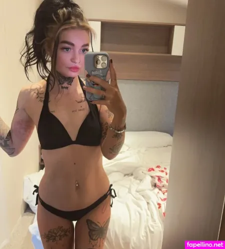 Chantelle Morley OnlyFans Thumbnail #L6BUykqFD7