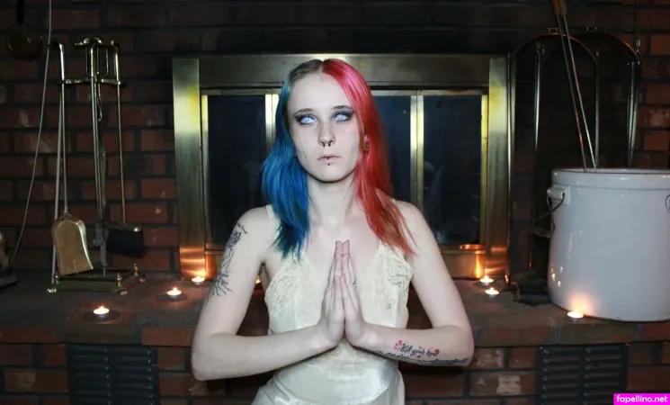 Chaoticpixie OnlyFans Thumbnail #rPm3oFL4lm