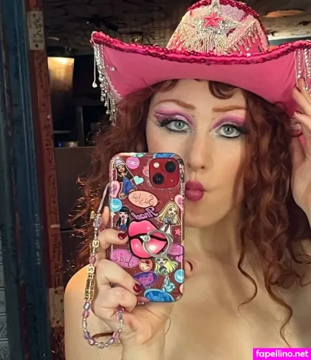 Chappell Roan OnlyFans Thumbnail #UtBFxDVicm