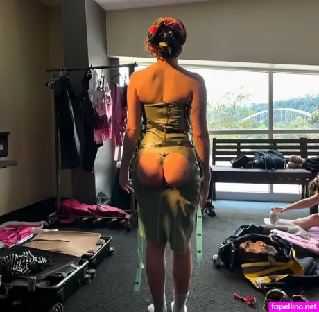 Chappell Roan OnlyFans Thumbnail #di0IsU8pAX