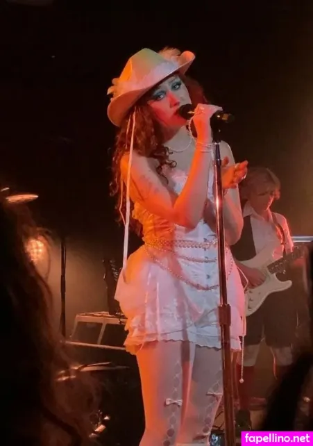 Chappell Roan OnlyFans Thumbnail #nsH51Ws7S3