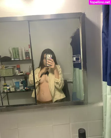 Chapstickbxtch OnlyFans Thumbnail #OL1qegoIg5