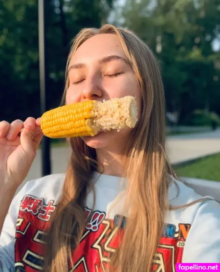 Charapin OnlyFans Thumbnail #XWOV9pc2X5