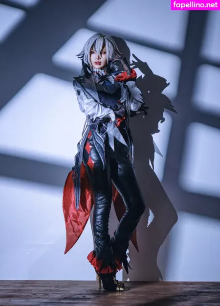 Charechii OnlyFans Thumbnail #0taxk45OSv