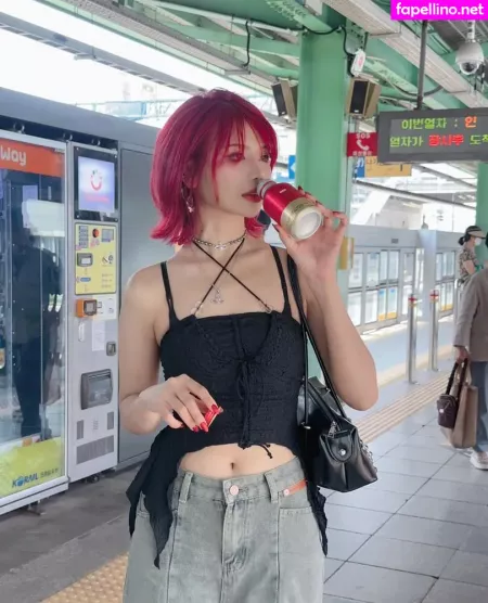 Charechii OnlyFans Thumbnail #AbNnHPXFB1