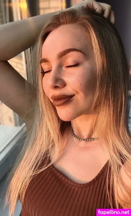 Charevna OnlyFans Thumbnail #AK0pO6Wu9r