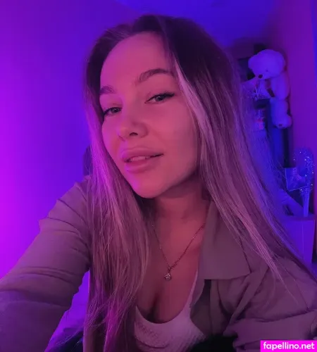 Charevna OnlyFans Thumbnail #CNaqb4NHt8