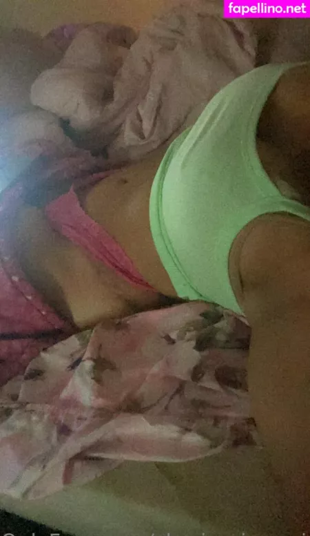 Charieariemarie OnlyFans Thumbnail #PkzpEwF4Mz
