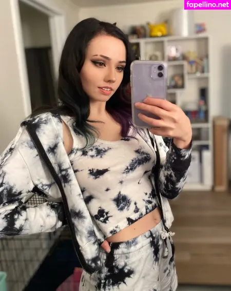 Charleemanderz OnlyFans Thumbnail #BhXnv7bd2L