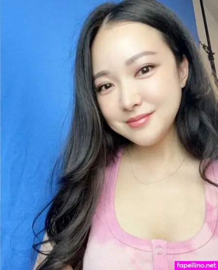 Charlet Chung Main Profile Photo