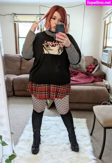 Charley Moo OnlyFans Thumbnail #B1n4fM8YoA