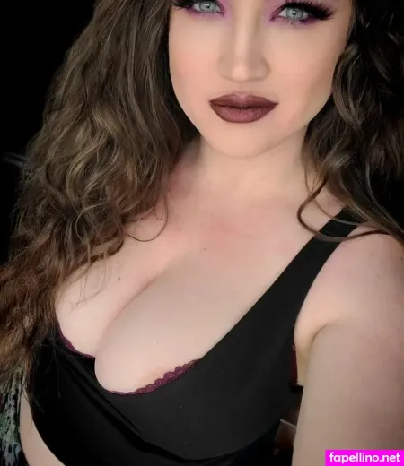 Charlie Dee OnlyFans Thumbnail #ngm55uCU1j