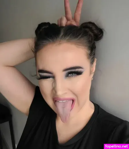 Charlie Dee OnlyFans Thumbnail #p27WSzdP44