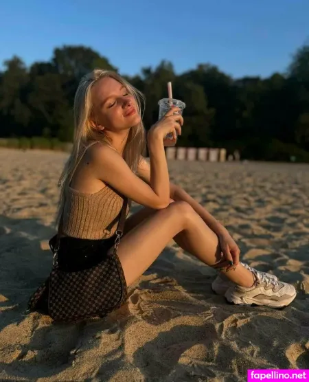 Charlie Foxy OnlyFans Thumbnail #nK1RdFi079