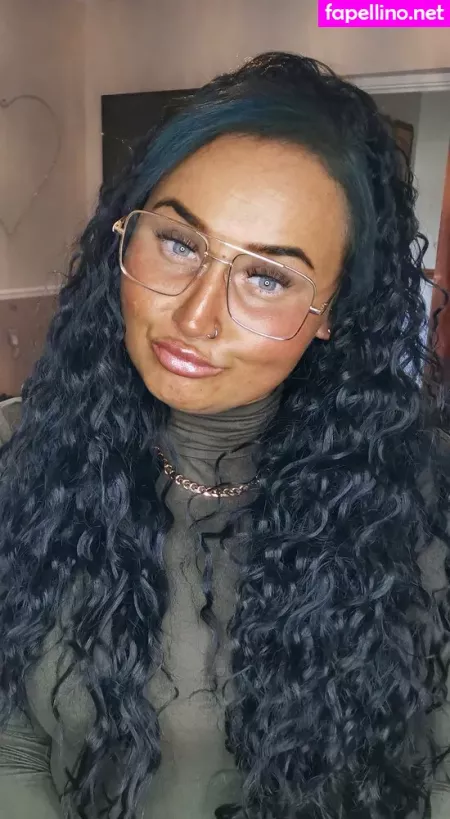 Charlie16071994 OnlyFans Thumbnail #xwZukV0IY5