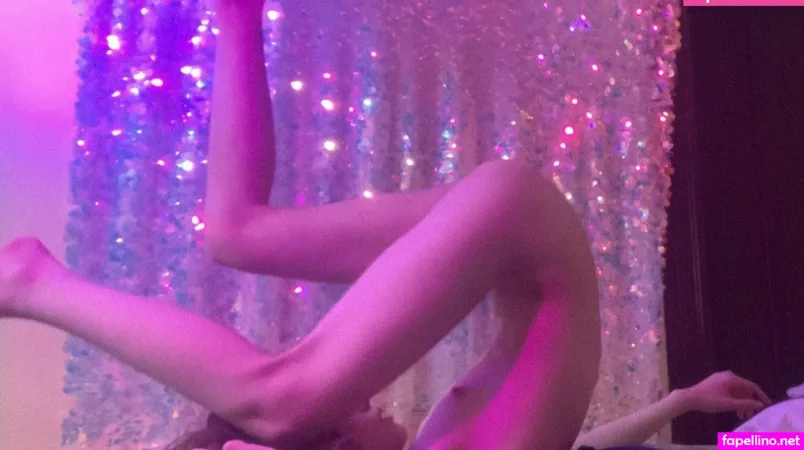 Charliebluebird OnlyFans Thumbnail #YeM3FSOAgc