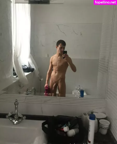 Charliedeanporn OnlyFans Thumbnail #1dKR1llGoi