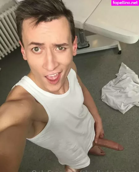 Charliedeanporn OnlyFans Thumbnail #3Zjr5F7glz
