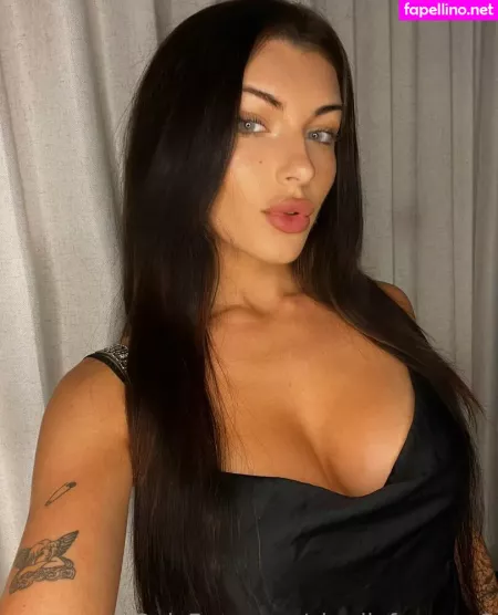 Charliefoxxxxx2 OnlyFans Thumbnail #eSBBDFtWEu
