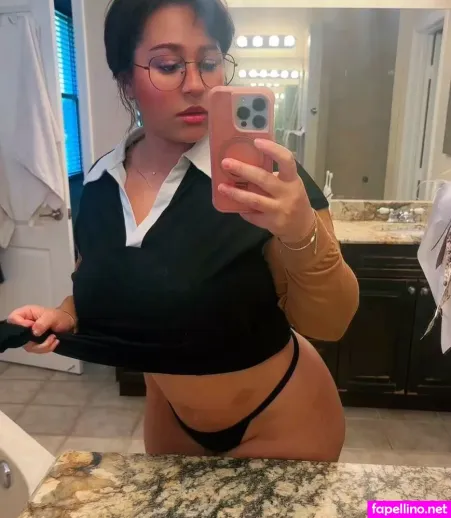 Charliegirll 4 OnlyFans Thumbnail #cYG4tqUXQv