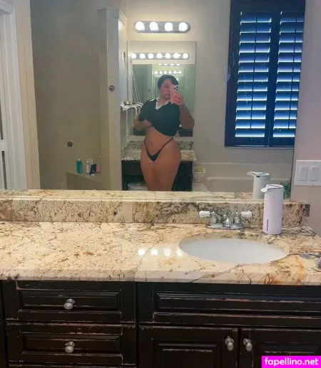 Charliegirll 4 OnlyFans Thumbnail #fUeozYBH28