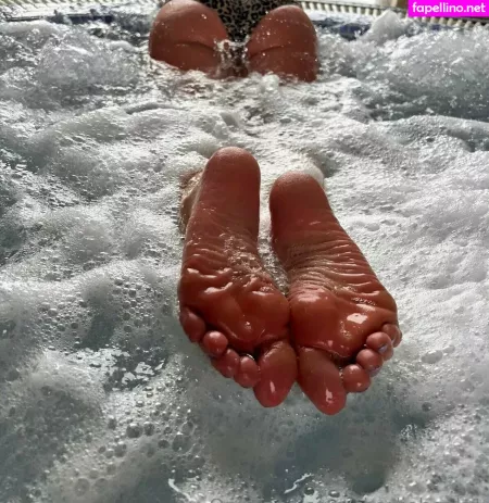 Charlieheels1 OnlyFans Thumbnail #3GjykVhgGI