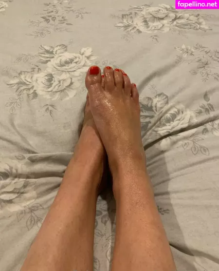 Charlieheels1 OnlyFans Thumbnail #ahB6U84ZyD